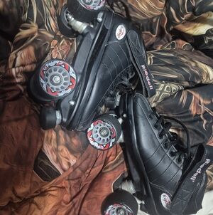 Riedell Black Roller Skates